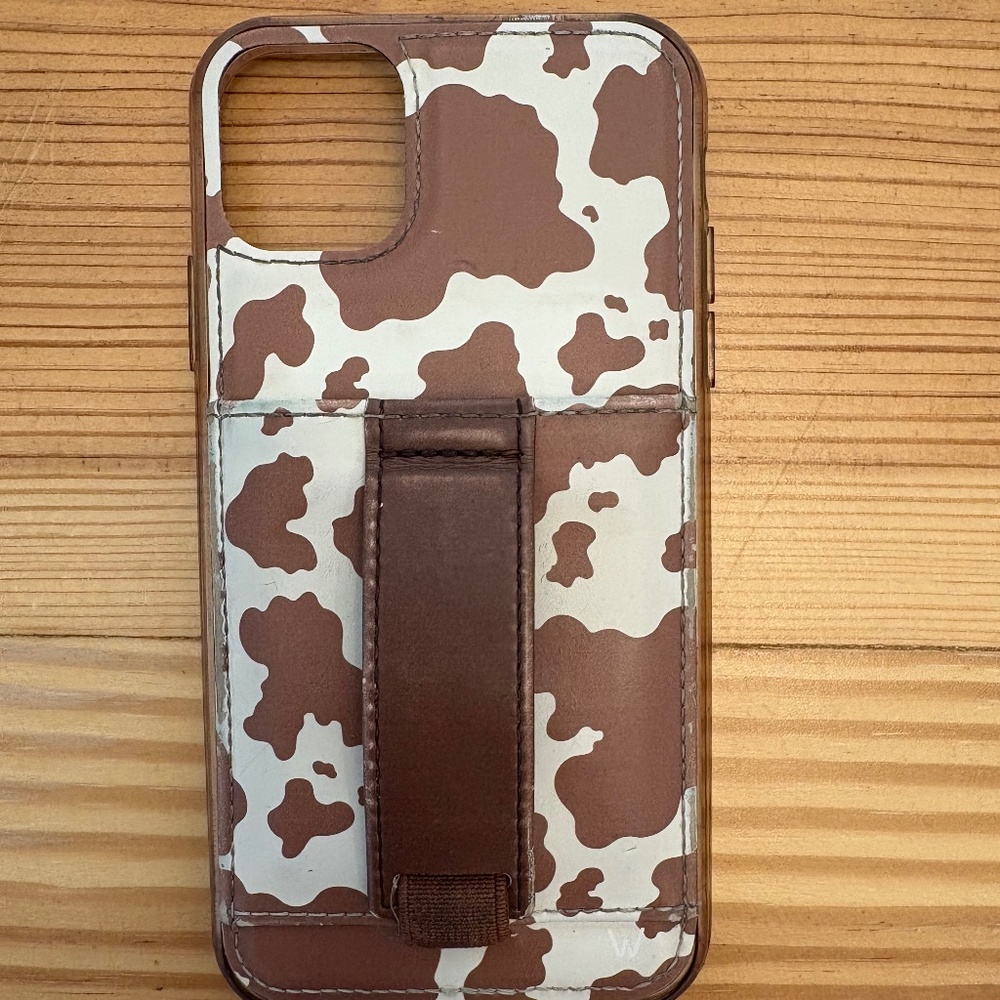 iPhone 11 Walli Case - cow